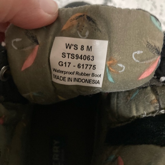 💥Sperry💥 Saltwater Quilted top waterproof duck boots. - Picture 4 of 6